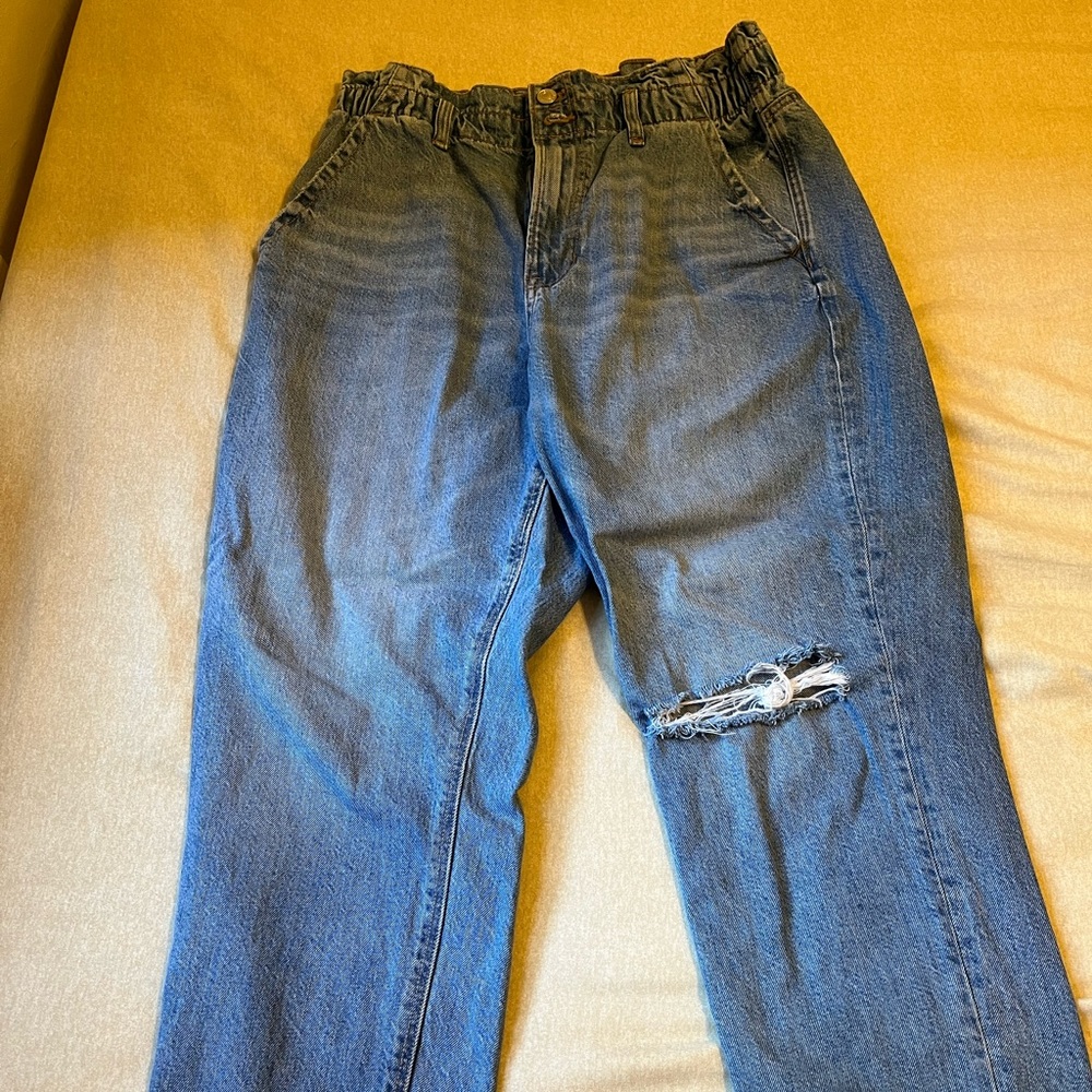 American eagle highway rise mom Jean size 12 short